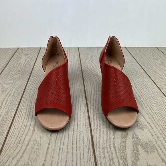 Journee Collection Women's Aretha Perforated Peep Toe Wedge Sandals 9 Rust $95 - Picture 2 of 8